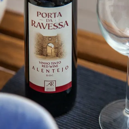 Alfama Sunny & Typical Apartment, By Timecooler *