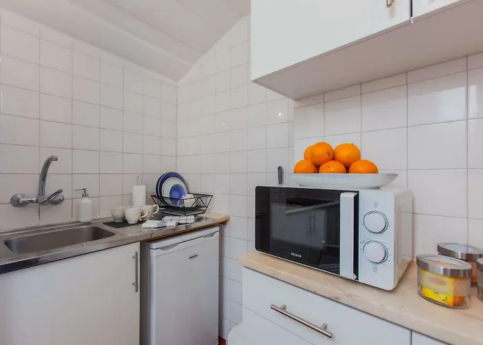 דירה Alfama Sunny & Typical Apartment, By Timecooler *