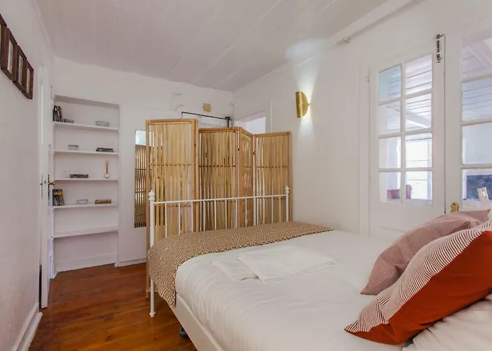 Alfama Sunny & Typical Apartment, By Timecooler ליסבון