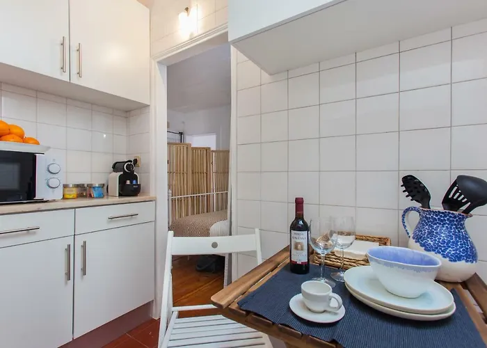 דירה Alfama Sunny & Typical Apartment, By Timecooler *