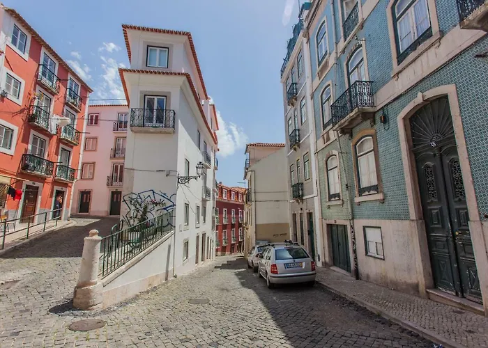 Alfama Sunny & Typical Apartment, By Timecooler * ליסבון