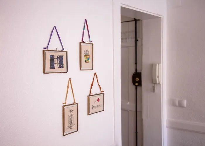 דירה Alfama Sunny & Typical Apartment, By Timecooler ליסבון