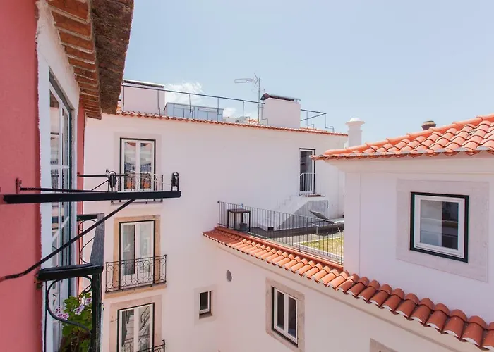 Alfama Sunny & Typical Apartment, By Timecooler * ליסבון