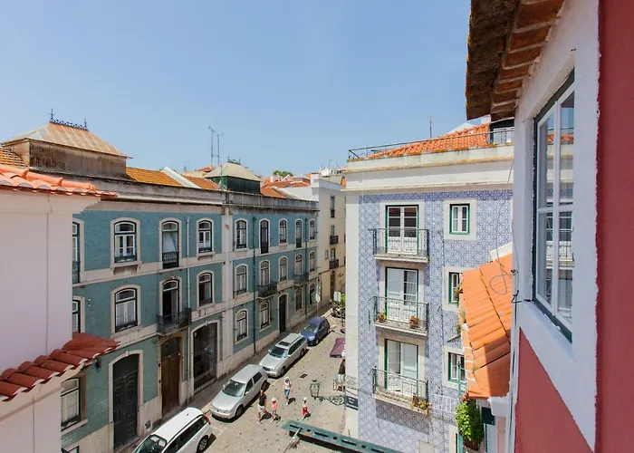 דירה Alfama Sunny & Typical Apartment, By Timecooler ליסבון
