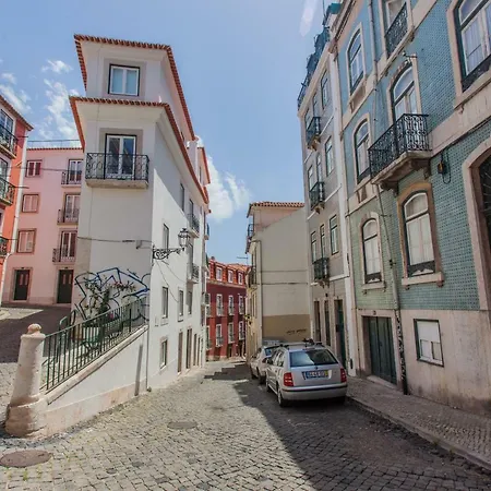Alfama Sunny & Typical Apartment, By Timecooler * Lissabon